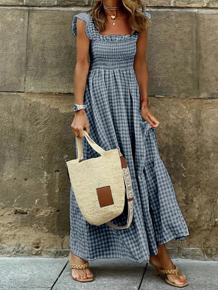 Vestido Helena – Elegância clássica que nunca sai de moda.