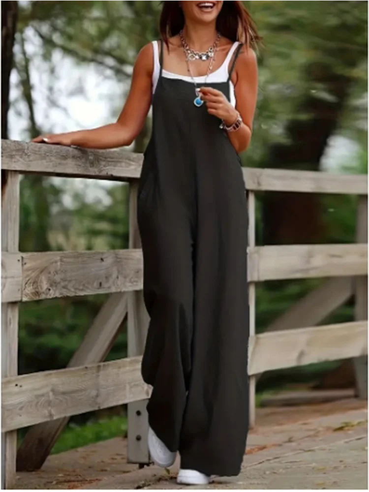 Macacão feminino sem mangas com suspensório solto bolso casual monocromático