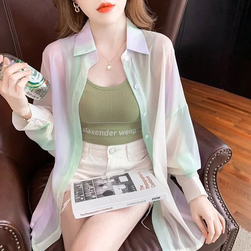 Camisa de manga comprida com gola virada para baixo
