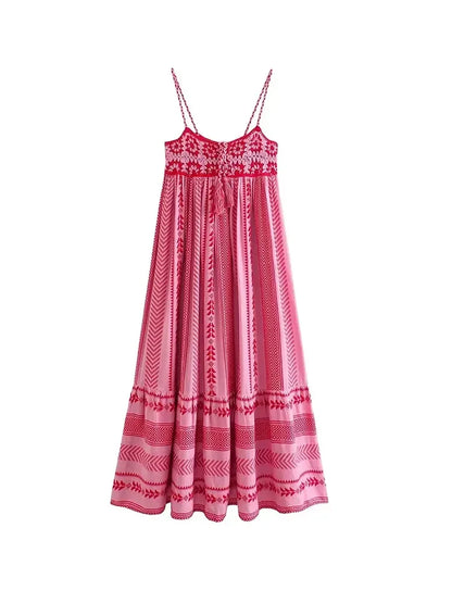 Vestido Elara – Encanto celestial, ideal para brilhar em ocasiões memoráveis.