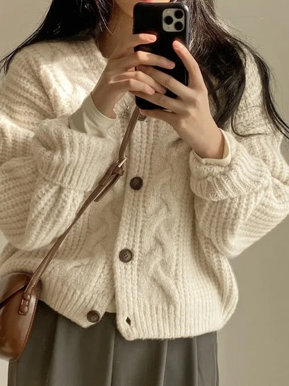 Casaco Ophelia – Encanto Clássico