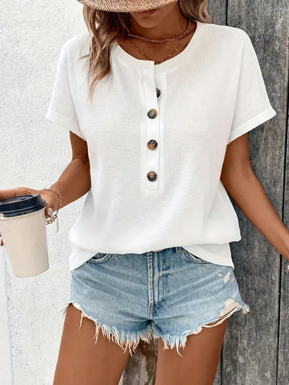Camiseta de verão decote em V manga de três pontos